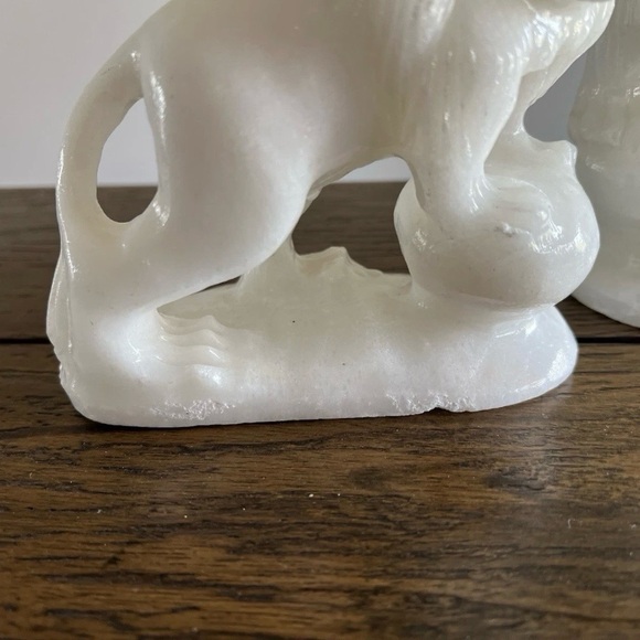 Vintage Pair of Lion Bookends Book Ends Stone Heavy Door Stop - Picture 6 of 15